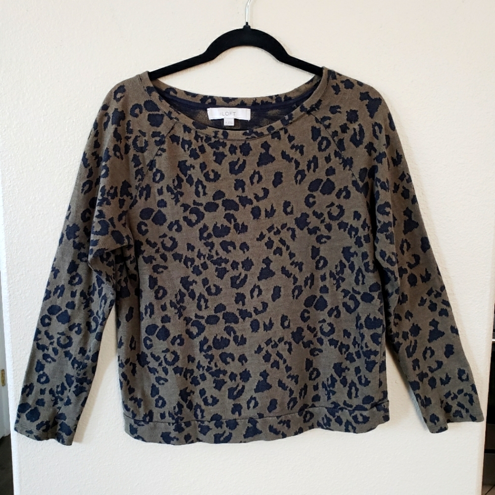 Ann Taylor LOFT, Size M, Olive and black long sleeve top